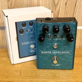 PEDALE FENDER MIRROR IMAGE DELAY USATO | Cavalli Musica