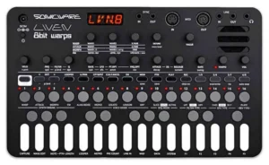 SONICWARE – Liven 8Bit Warps