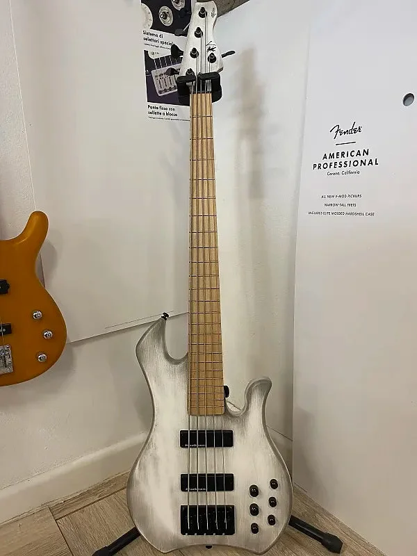 Markbass Kimandu Old White 5 BK Maple – Usato Garantito