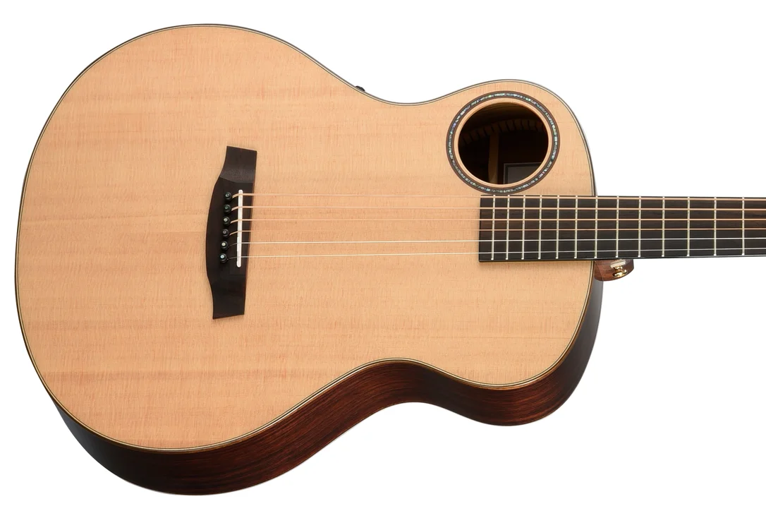 Walden Guitars B1E Grand Auditorium Baritone Electric-Guitar – Satin Natural
