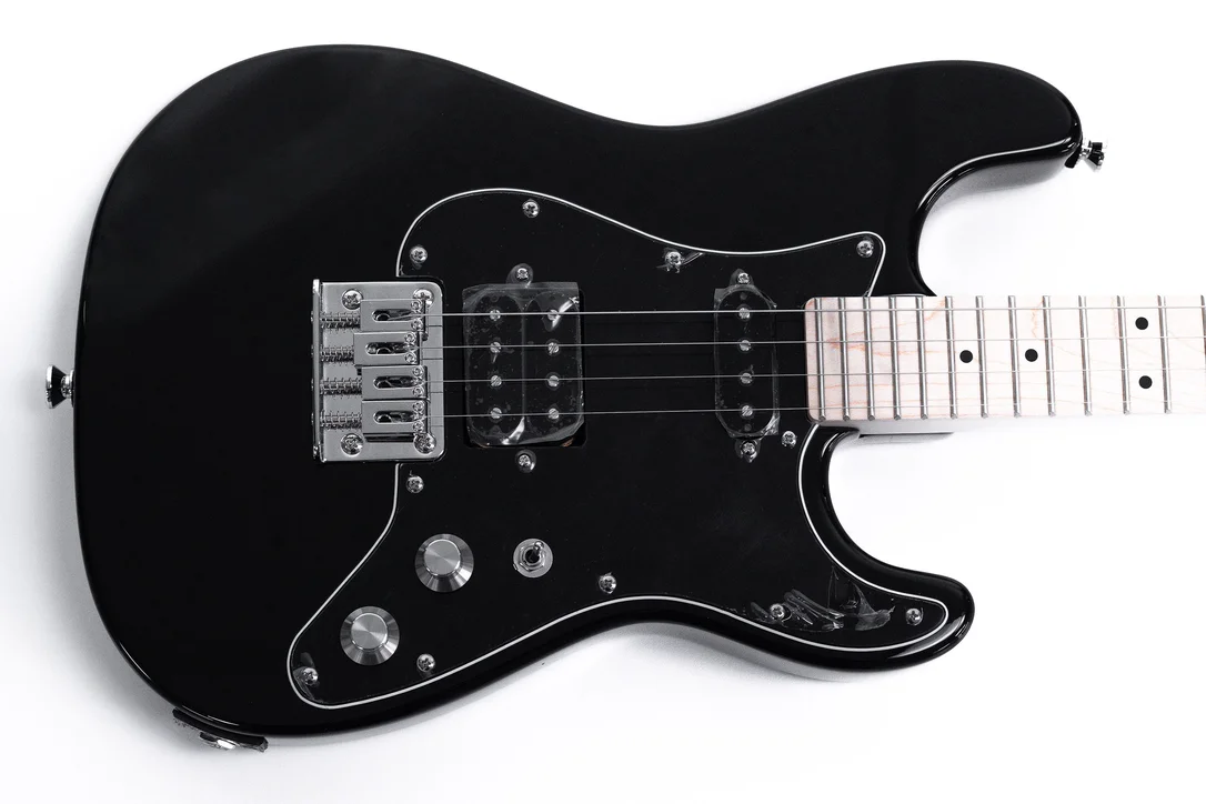 Risa ST-432-BK Strat-Style Electric Tenor Ukulele
