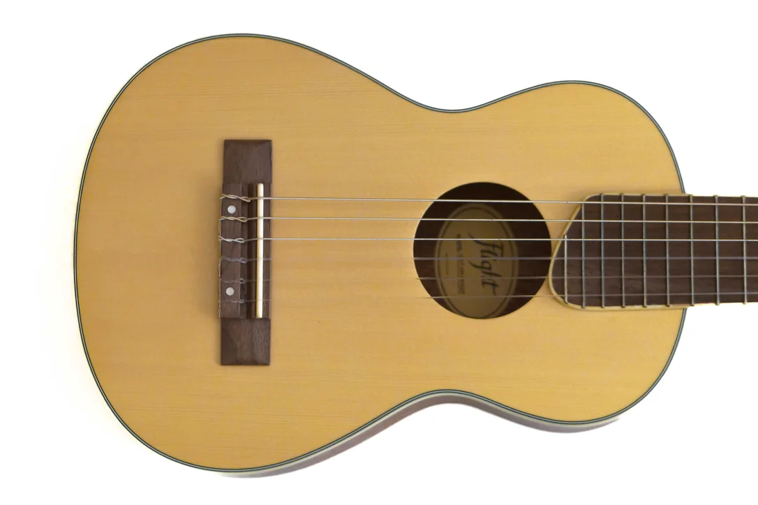 Flight GUT350 SP/SAP Spruce & Sapele Acoustic Guitarlele
