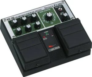BOSS RE20 SPACE ECHO PEDALE EFFETTO PER CHITARRA RE-20