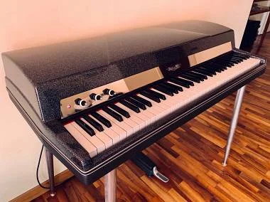 VINTAGE VIBE ELECTRIC PIANO ACTIVE 73 DELUXE FENDER RHODES