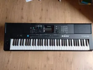 YAMAHA PSR EW425