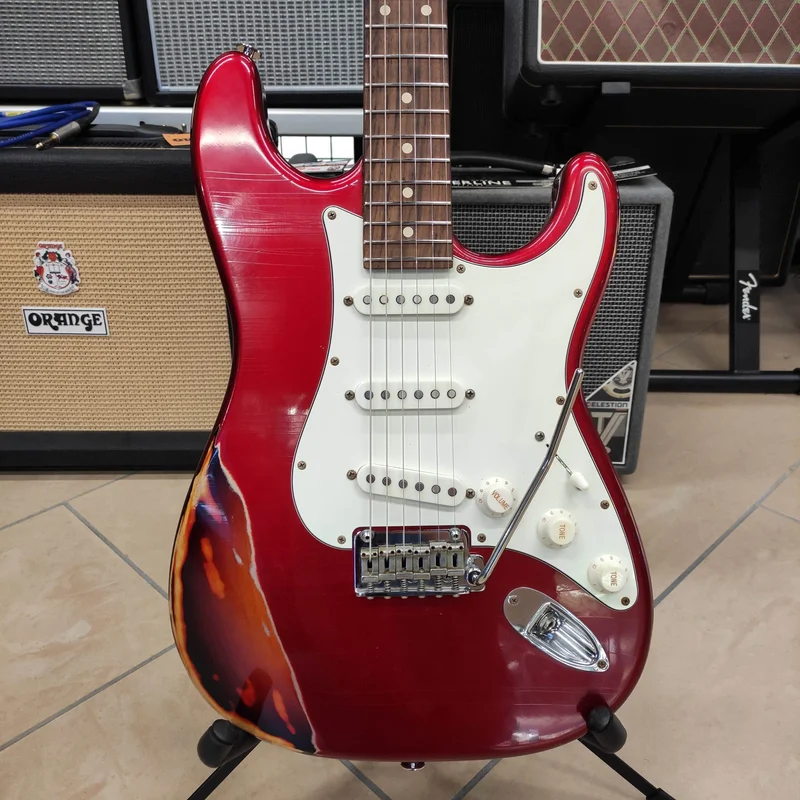 SURH Classic Antique Pro SSS Rosewood Fingerboard Candy Apple Red Over 3 Tone Sunburst – USATO IN GARANZIA –