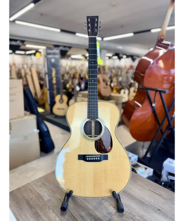 MARTIN OM-28 + CUSTODIA