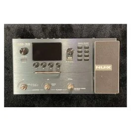 Nux mg-30 pedaliera modeler per chitarra/basso usato