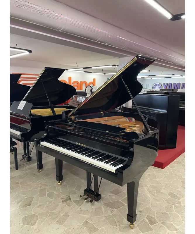 PIANOFORTE MEZZA CODA YAMAHA C3 NERO