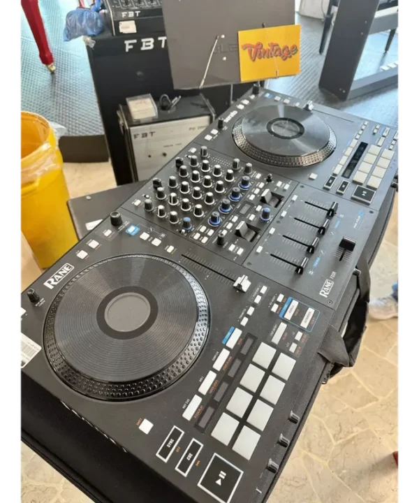 DJ RANE FOUR + BAG MAGMA